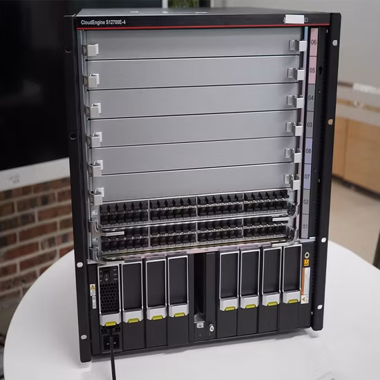 New Cloudengine S12700e-4 Series Network Wireless High-End Switches