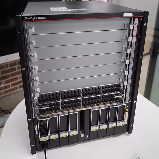 New Cloudengine S12700e-4 Series Network Wireless High-End Switches